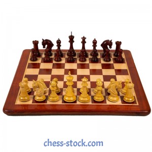 Набір шахів King Arthur Paduk, червоне дерево, 53 х 53см